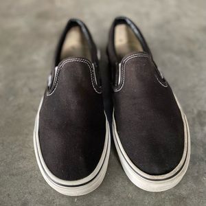 Slip-on Black Vans, Women’s Size 7